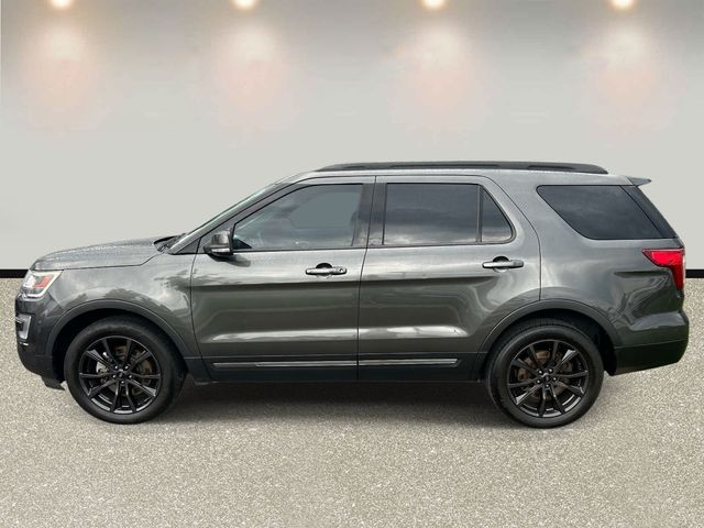 Used 2017 Ford Explorer - photo 9