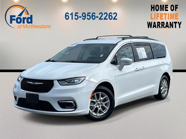 Used 2022 Chrysler Pacifica - photo 1