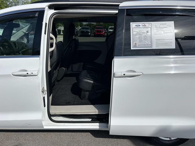 Used 2022 Chrysler Pacifica - photo 20
