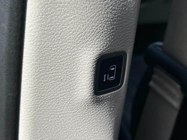 Used 2022 Chrysler Pacifica - photo 21