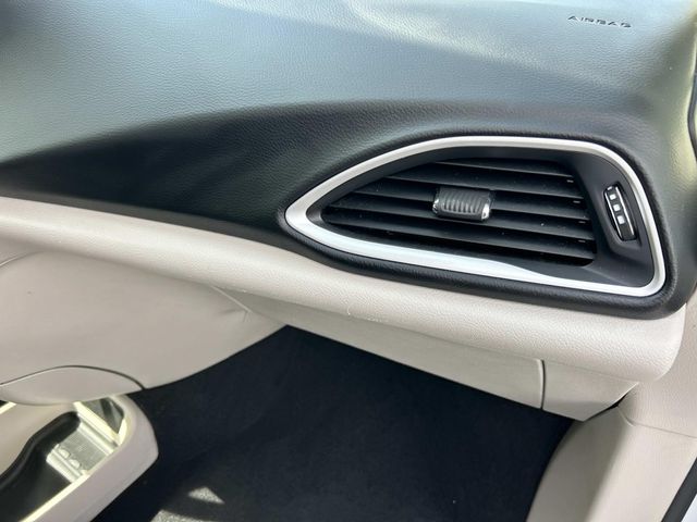 Used 2022 Chrysler Pacifica - photo 34