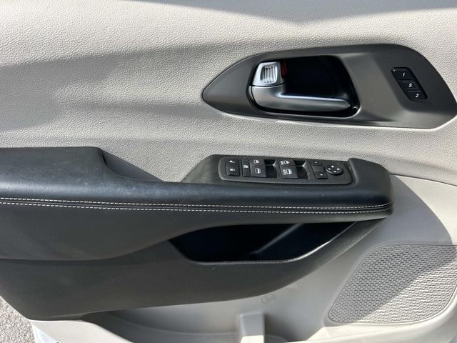Used 2022 Chrysler Pacifica - photo 36