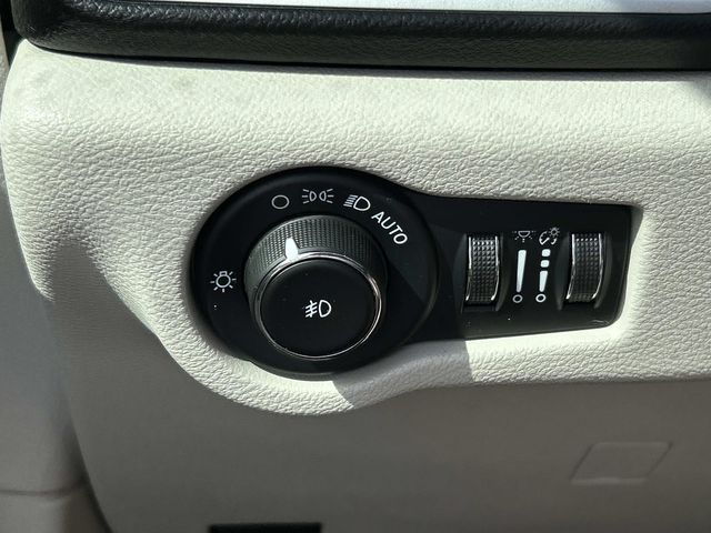 Used 2022 Chrysler Pacifica - photo 39