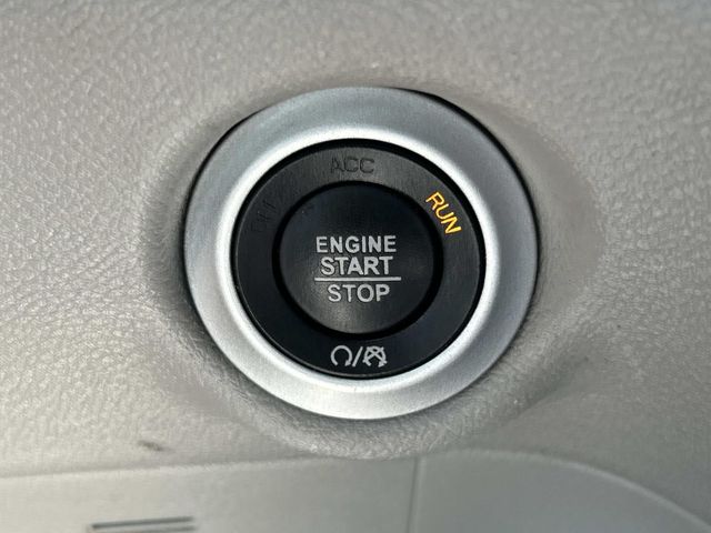 Used 2022 Chrysler Pacifica - photo 42