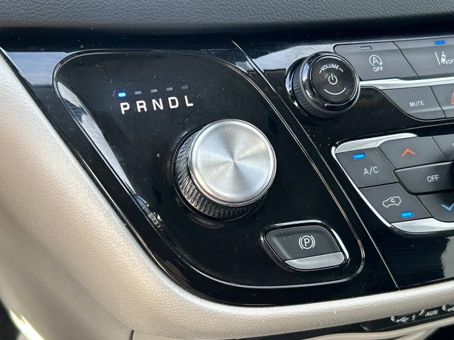 Used 2022 Chrysler Pacifica - photo 43