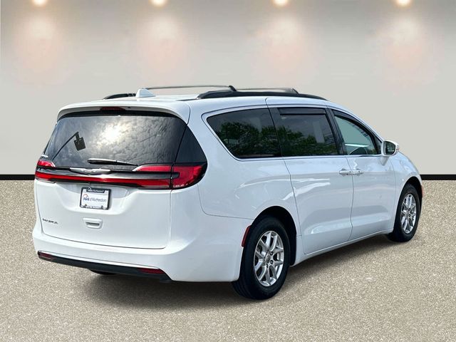 Used 2022 Chrysler Pacifica - photo 7