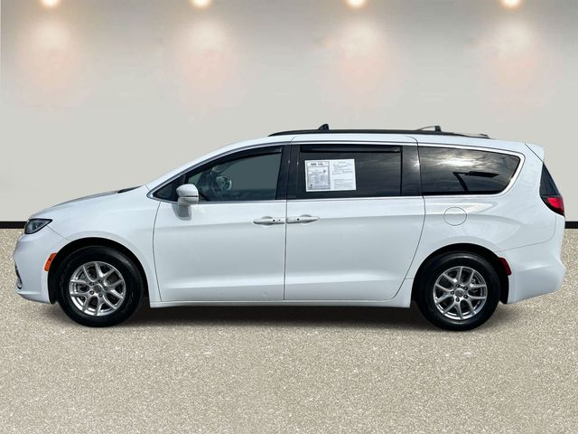 Used 2022 Chrysler Pacifica - photo 10