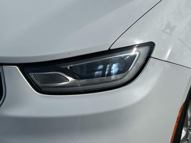 Used 2022 Chrysler Pacifica - photo 11