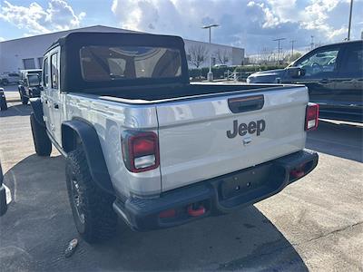 Used 2023 Jeep Gladiator - photo 1