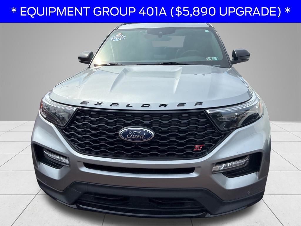 Used 2023 Ford Explorer - photo 2