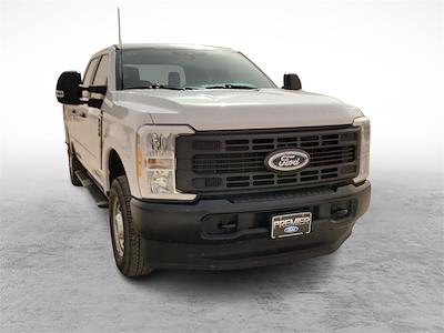 Used 2025 Ford F-250 - photo 1