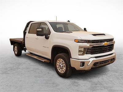 Used 2024 Chevrolet Silverado 2500 - photo 1