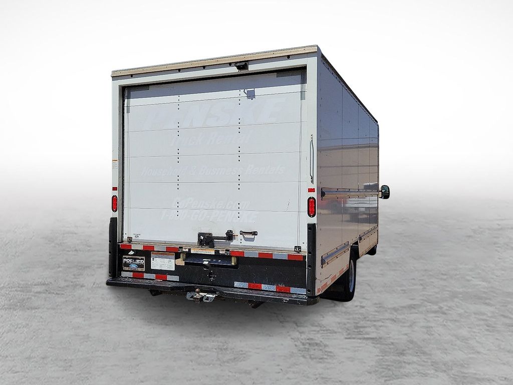 Used 2022 Ford E-350 - photo 12