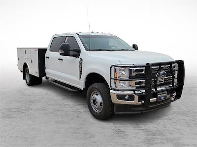 2025 Ford F-350 Crew Cab DRW 4WD Cab Chassis for sale #SEC91288 - photo 1