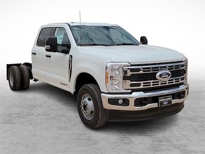 New 2025 Ford F-350 Crew Cab 4x4 Cab Chassis for sale #SED52386 - photo 1