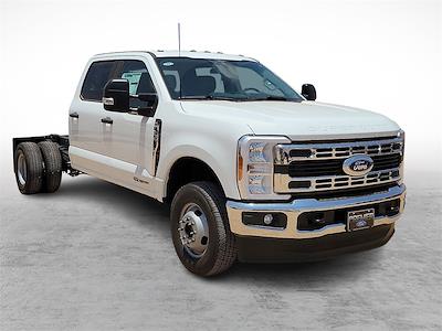 New 2025 Ford F-350 Crew Cab 4x4 Cab Chassis for sale #SED53430 - photo 1