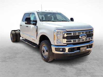 2026 Ford F-350 Crew Cab DRW 4WD Cab Chassis for sale #TEC27283 - photo 1