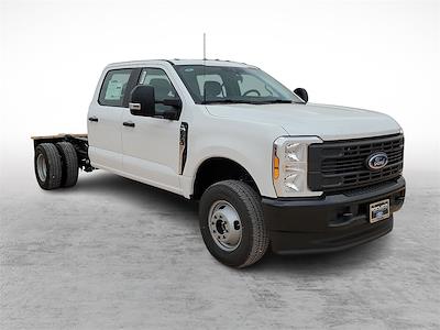 2026 Ford F-350 Crew Cab DRW 4WD Cab Chassis for sale #TEE05854 - photo 1