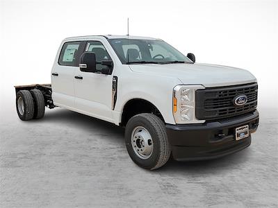 2026 Ford F-350 Crew Cab DRW 4WD Cab Chassis for sale #TEE05964 - photo 1