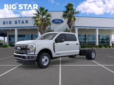 2026 Ford F-350 Crew Cab DRW 4WD Cab Chassis for sale #TED67022 - photo 1