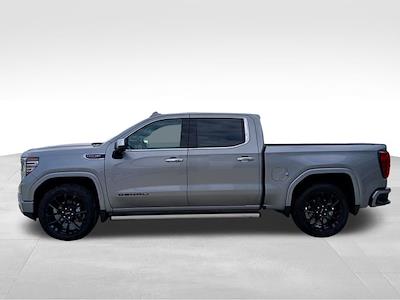 Used 2025 GMC Sierra 1500 - photo 1