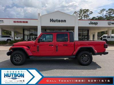 Used 2021 Jeep Gladiator - photo 1
