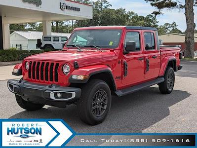 Used 2021 Jeep Gladiator - photo 1