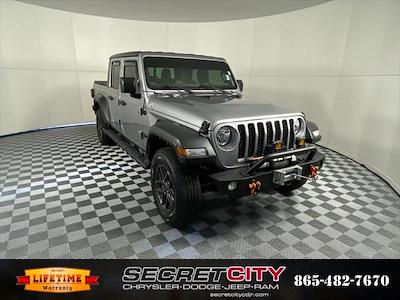 Used 2020 Jeep Gladiator - photo 1