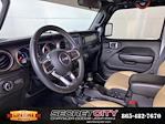 2020 Jeep Gladiator Crew Cab 4x4 Pickup for sale #L540622A - photo 11