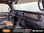 2020 Jeep Gladiator Crew Cab 4x4 Pickup for sale #L540622A - photo 32