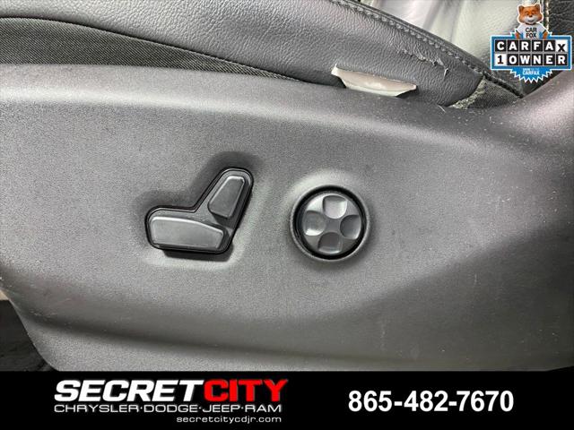 Used 2017 Chrysler Pacifica - photo 14