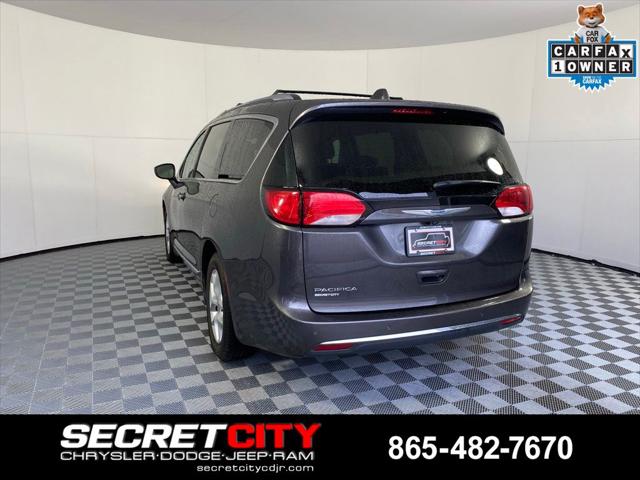 Used 2017 Chrysler Pacifica - photo 6