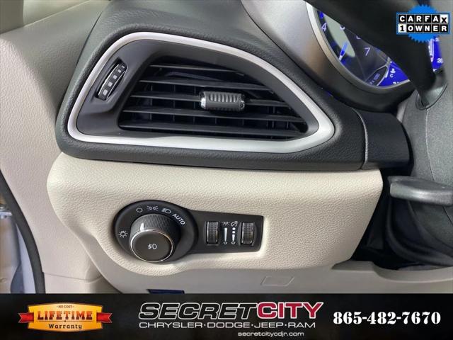 Used 2024 Chrysler Pacifica - photo 16