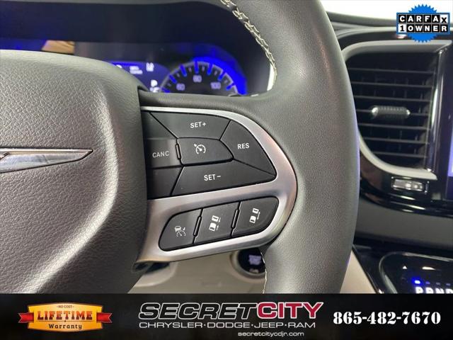 Used 2024 Chrysler Pacifica - photo 18