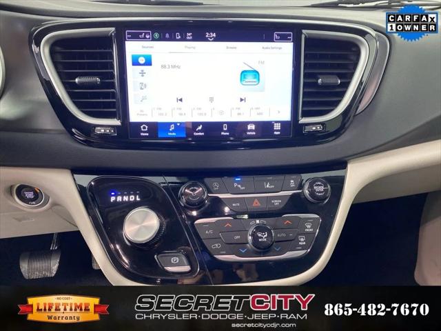 Used 2024 Chrysler Pacifica - photo 23