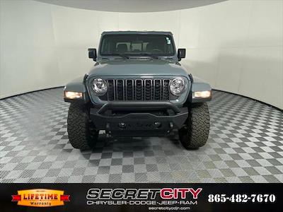 Used 2024 Jeep Gladiator - photo 1