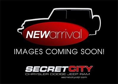 Used 2025 Chrysler Pacifica - photo 1