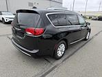 2018 Chrysler Pacifica FWD Minivan for sale #7L5266A - photo 5