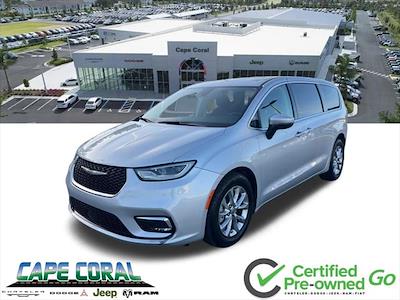 Used 2023 Chrysler Pacifica - photo 1