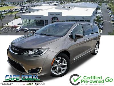 Used 2017 Chrysler Pacifica - photo 1