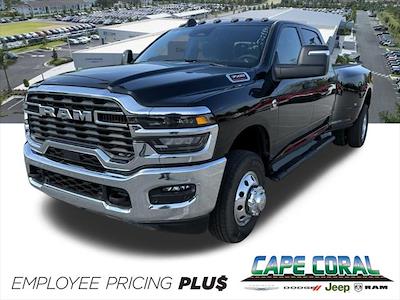 New 2025 Ram 3500 Tradesman Crew Cab 4x4 DRW Pickup for sale #W5T505434 - photo 1