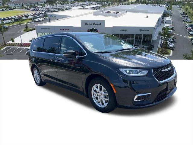 Used 2023 Chrysler Pacifica - photo 67