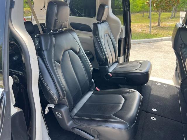 Used 2023 Chrysler Pacifica - photo 25