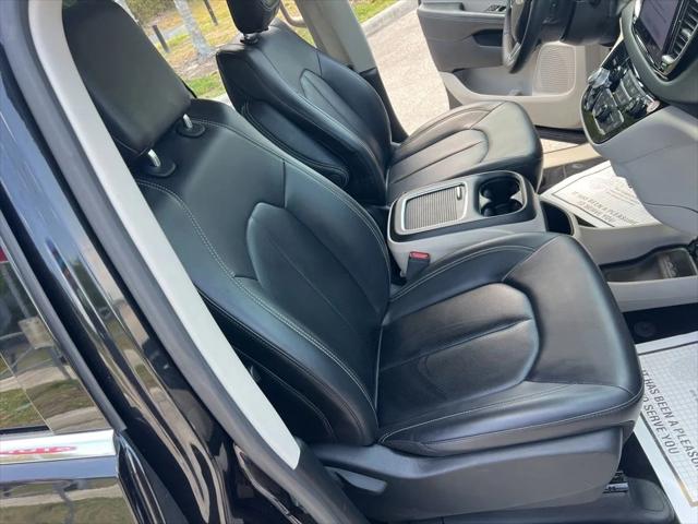 Used 2023 Chrysler Pacifica - photo 34