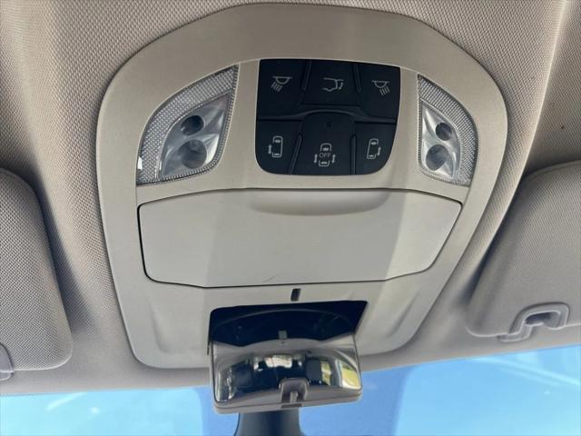 Used 2023 Chrysler Pacifica - photo 50