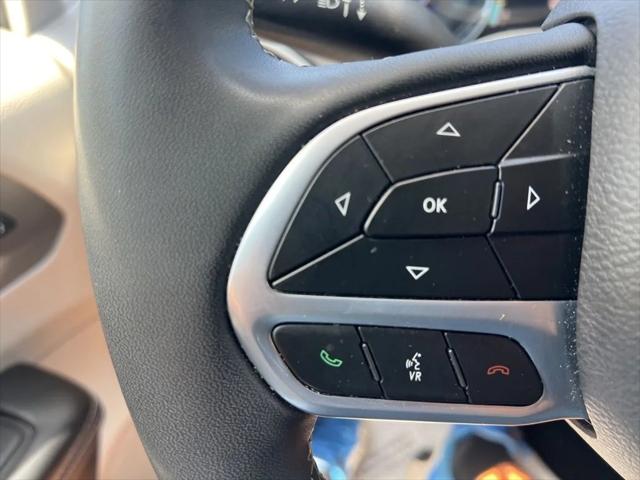 Used 2023 Chrysler Pacifica - photo 55