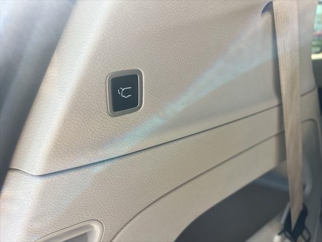 Used 2023 Chrysler Pacifica - photo 31