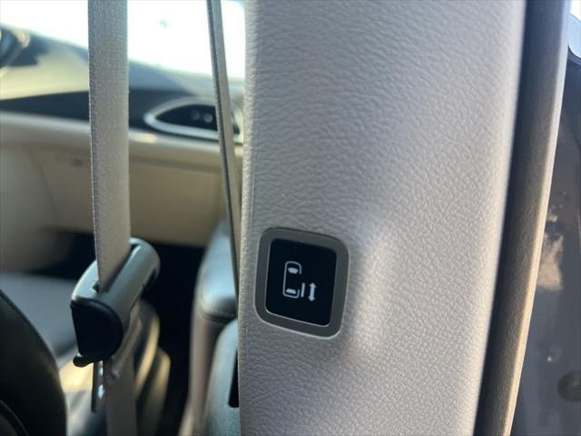 Used 2023 Chrysler Pacifica - photo 41