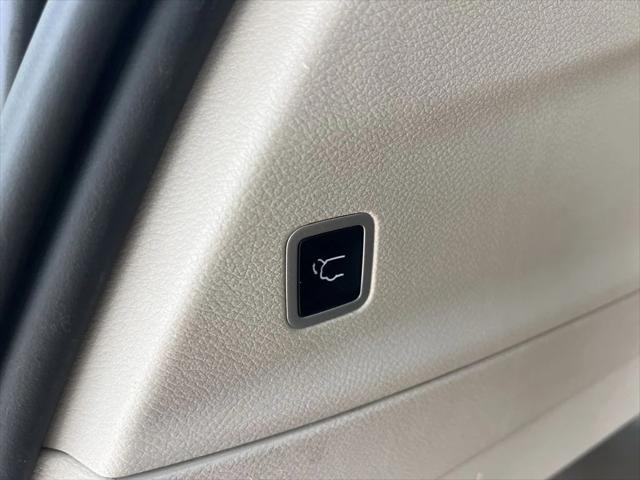 Used 2023 Chrysler Pacifica - photo 27