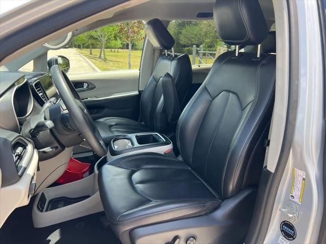 Used 2023 Chrysler Pacifica - photo 45
